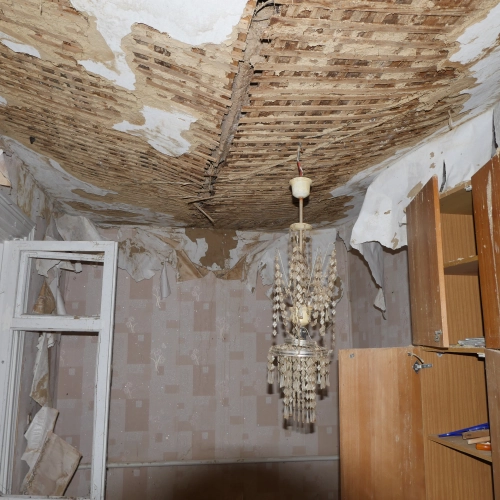 Old woman who lives alone.